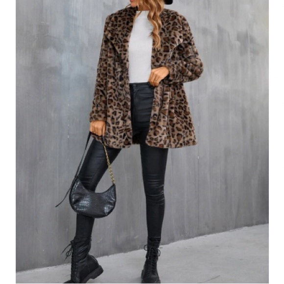 Luxe leopard print vegan fur open front coat - Picture 4 of 5